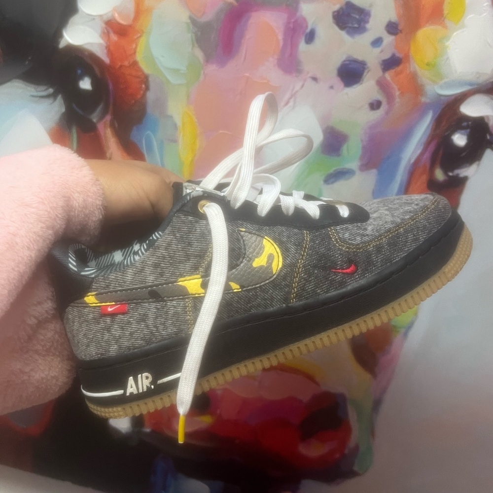 women af1